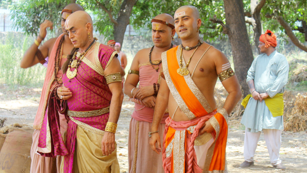 Krishna Bharadwaj as Rama and Pankaj Berry as Tathacharya in Sony SAB's Tenali Rama