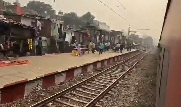 Azadpur Railway Station